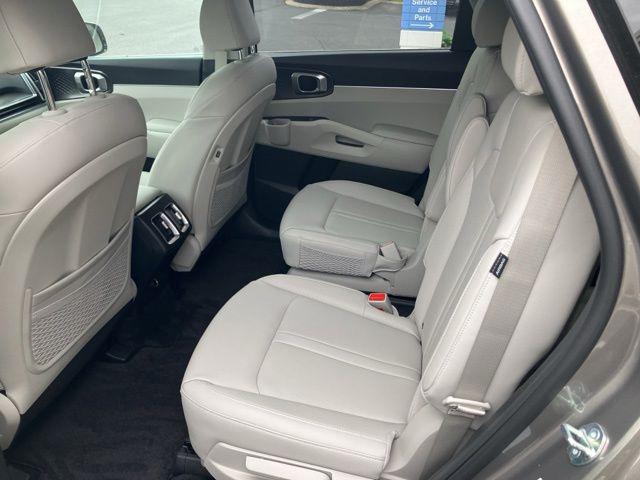 2025 Kia Sorento Hybrid EX