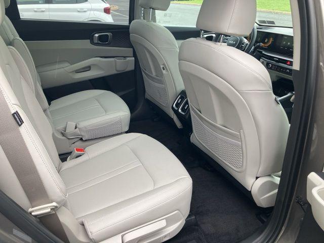 2025 Kia Sorento Hybrid EX