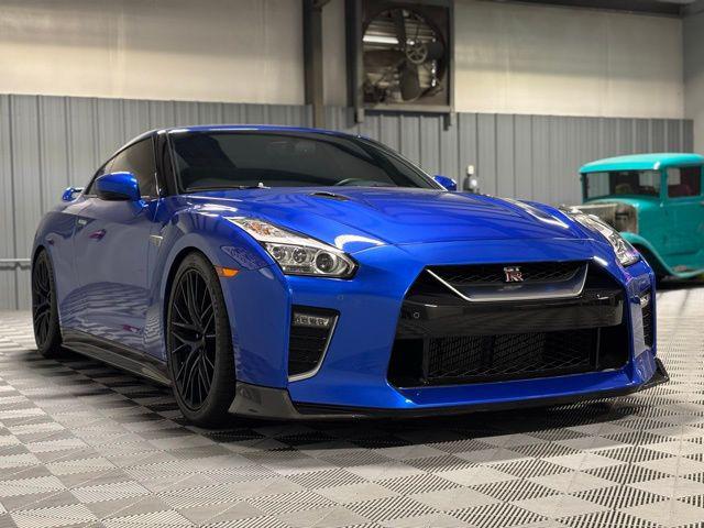 2020 Nissan GT-R Premium Dual-clutch 6-Speed Transmission