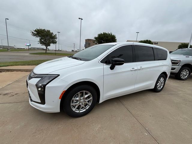 2027 Chrysler Pacifica Select for sale in Weatherford, OK