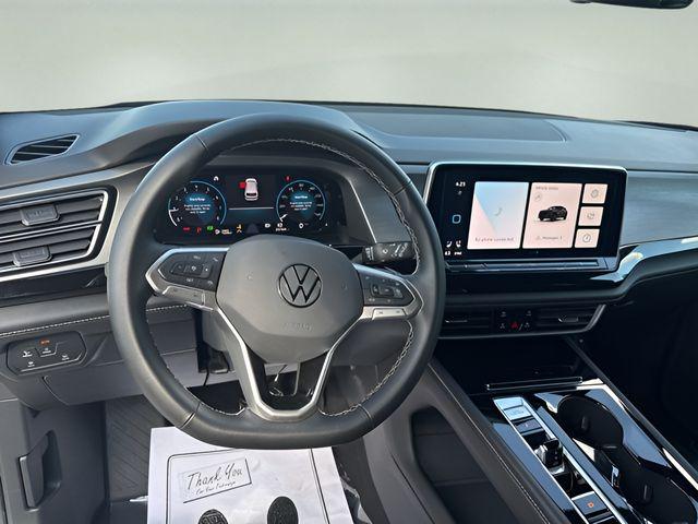 2025 Volkswagen Atlas Cross Sport 2.0T SE w/Technology