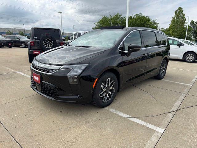 2027 Chrysler Pacifica PACIFICA LIMITED