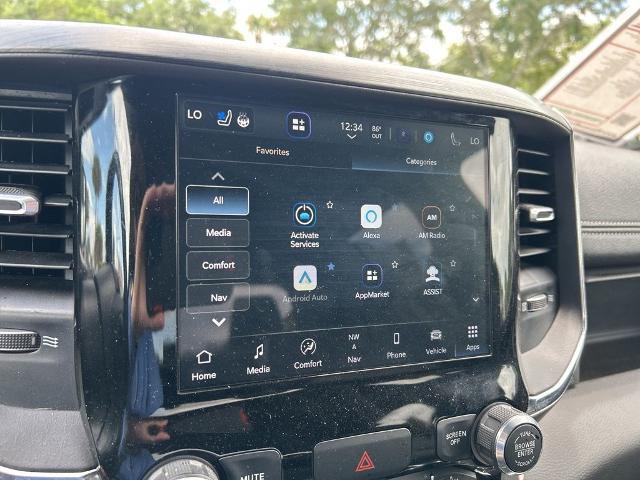 2024 Ram 1500 Laramie Crew Cab 4x2 5'7" Box