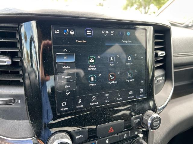 2024 Ram 1500 Laramie Crew Cab 4x2 5'7" Box