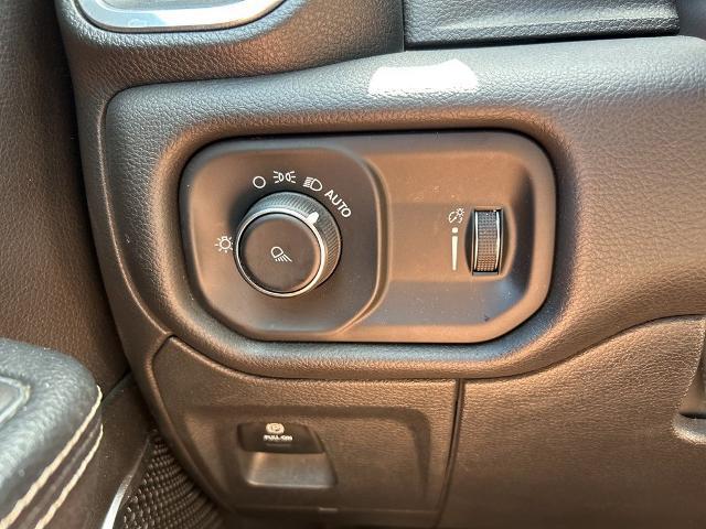 2024 Ram 1500 Laramie Crew Cab 4x2 5'7" Box
