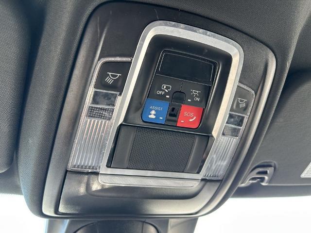 2024 Ram 1500 Laramie Crew Cab 4x2 5'7" Box