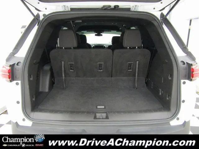 2022 Chevrolet Traverse FWD LT Cloth