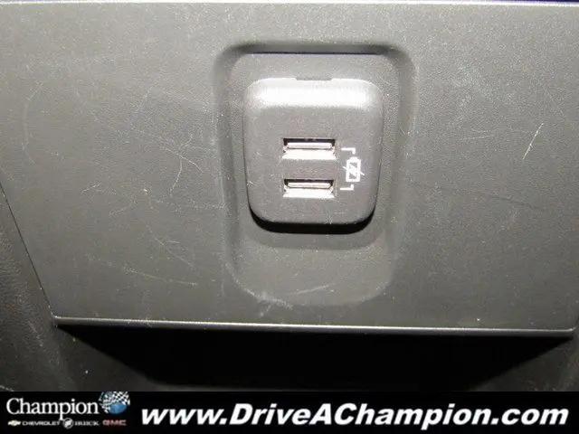 2022 Chevrolet Traverse FWD LT Cloth
