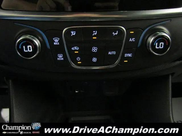 2022 Chevrolet Traverse FWD LT Cloth