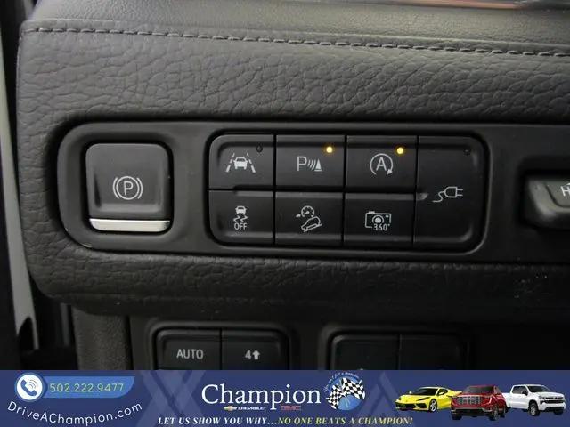 2022 GMC Yukon 4WD Denali