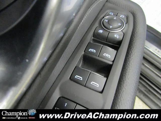2022 GMC Yukon 4WD Denali