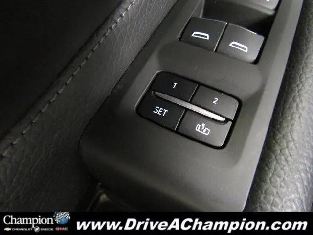 2022 GMC Yukon 4WD Denali