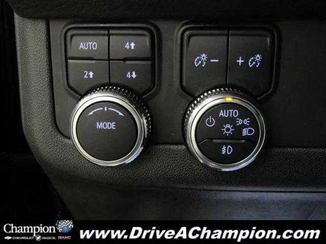 2022 GMC Yukon 4WD Denali