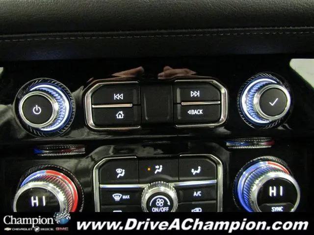 2022 GMC Yukon 4WD Denali