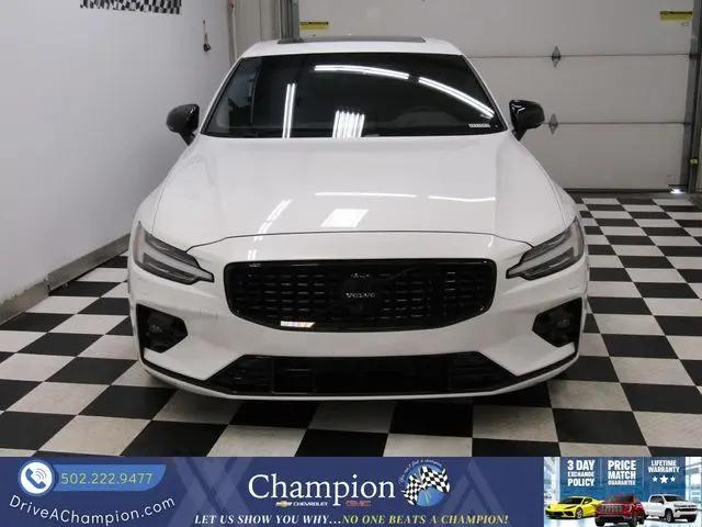 2024 Volvo S60 B5 Plus Black Edition