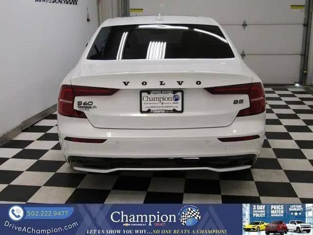 2024 Volvo S60 B5 Plus Black Edition