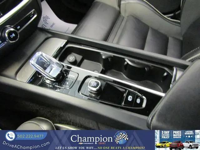 2024 Volvo S60 B5 Plus Black Edition