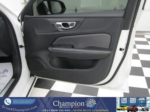 2024 Volvo S60 B5 Plus Black Edition