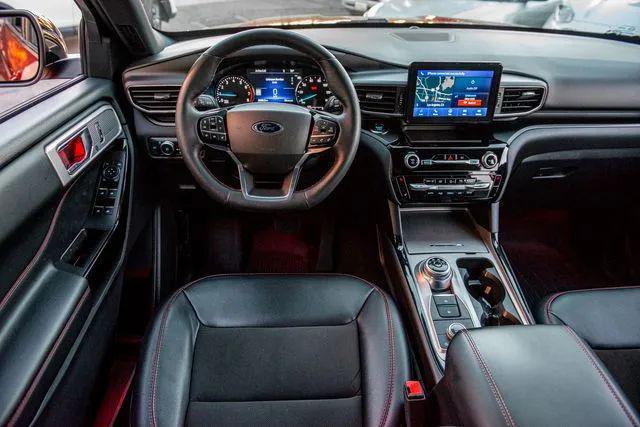 2022 Ford Explorer ST-Line