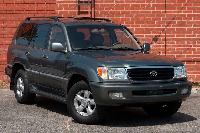 2002 Toyota Land Cruiser Base