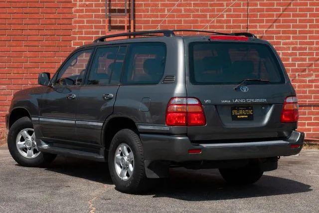 2002 Toyota Land Cruiser Base