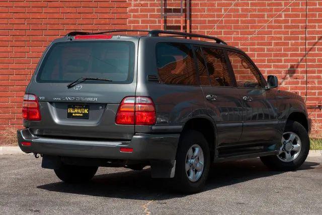 2002 Toyota Land Cruiser Base