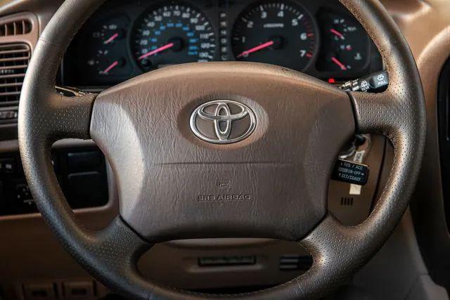 2002 Toyota Land Cruiser Base