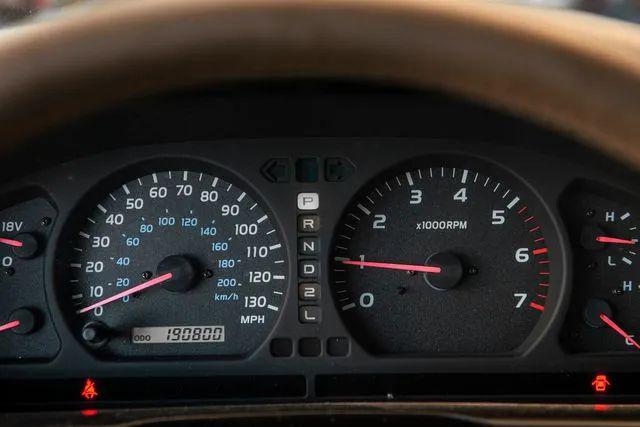 2002 Toyota Land Cruiser Base