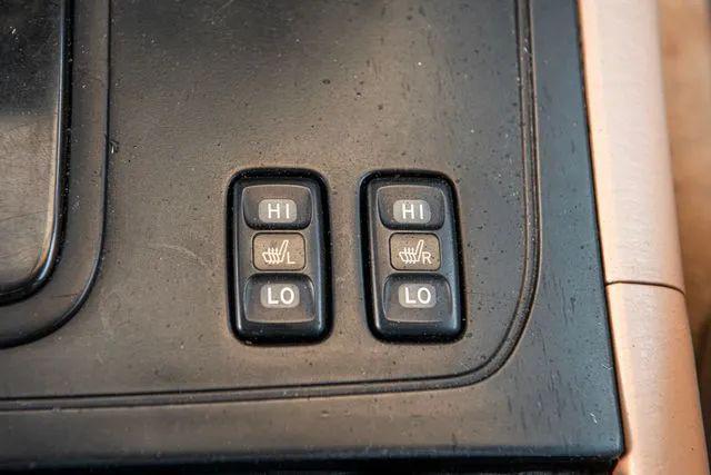 2002 Toyota Land Cruiser Base