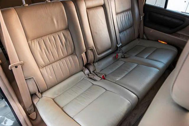 2002 Toyota Land Cruiser Base