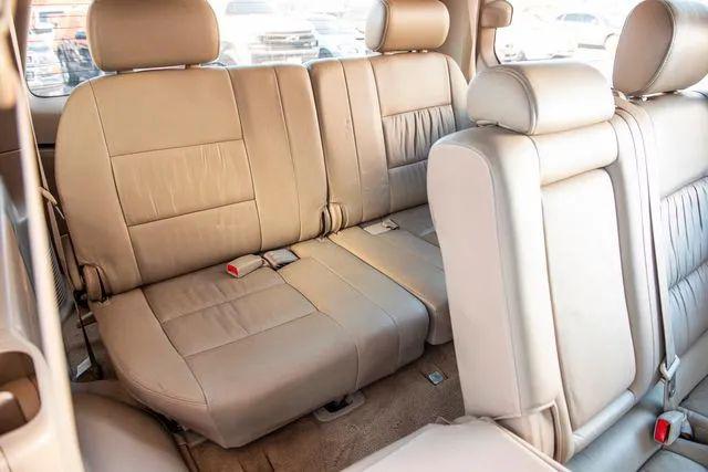 2002 Toyota Land Cruiser Base