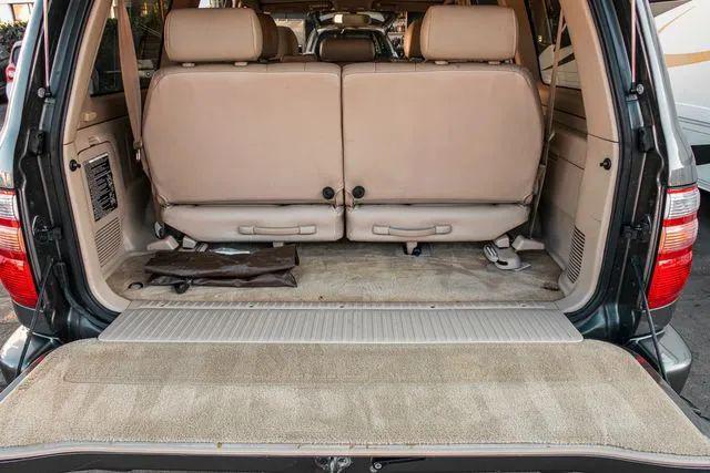 2002 Toyota Land Cruiser Base