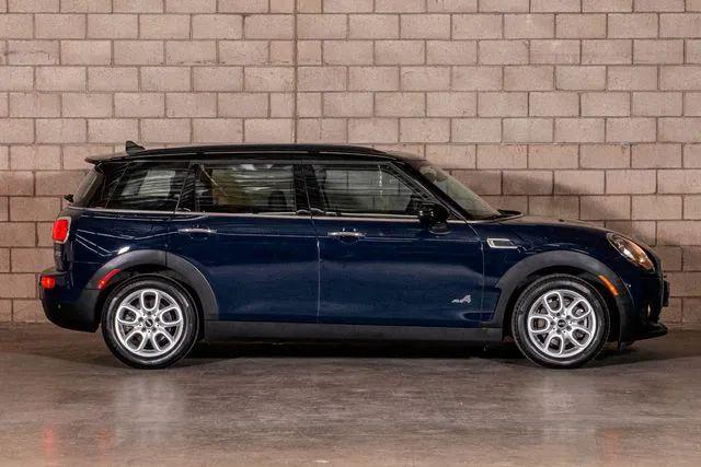 2017 MINI Cooper Clubman Cooper