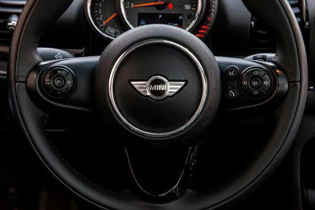2017 MINI Cooper Clubman Cooper