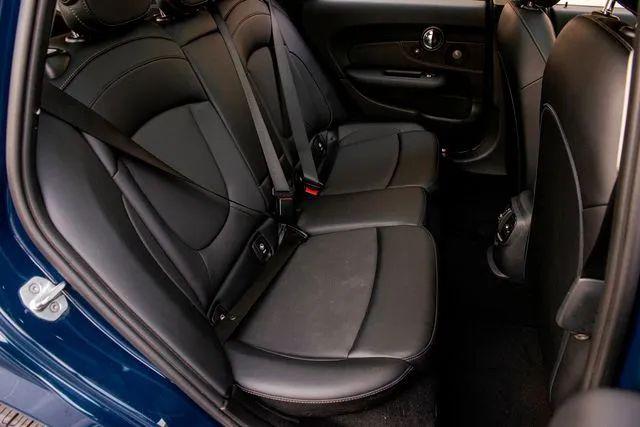 2017 MINI Cooper Clubman Cooper