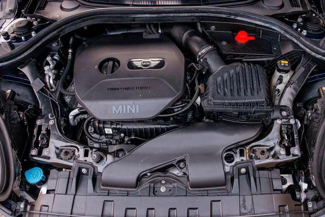 2017 MINI Cooper Clubman Cooper