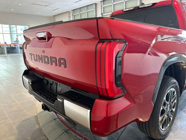 2026 Toyota Tundra Limited CrewMax 5.5' Bed