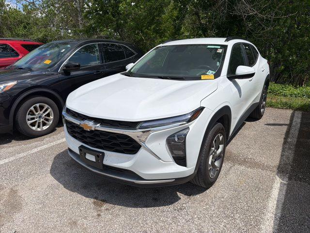 2025 Chevrolet Trax FWD LT