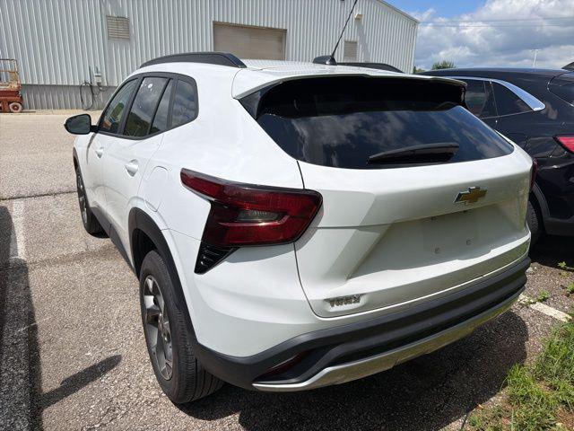 2025 Chevrolet Trax FWD LT