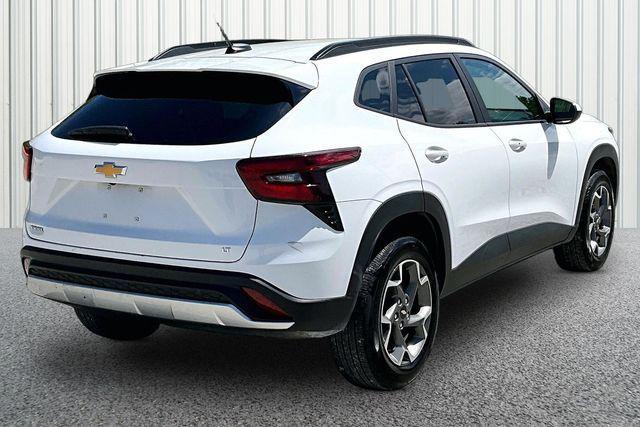 2025 Chevrolet Trax FWD LT