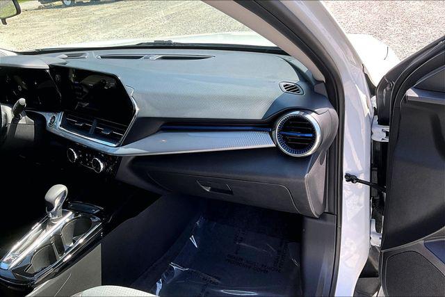 2025 Chevrolet Trax FWD LT