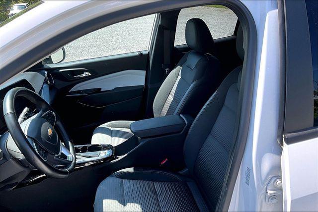 2025 Chevrolet Trax FWD LT