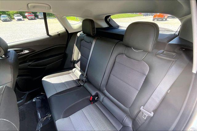 2025 Chevrolet Trax FWD LT
