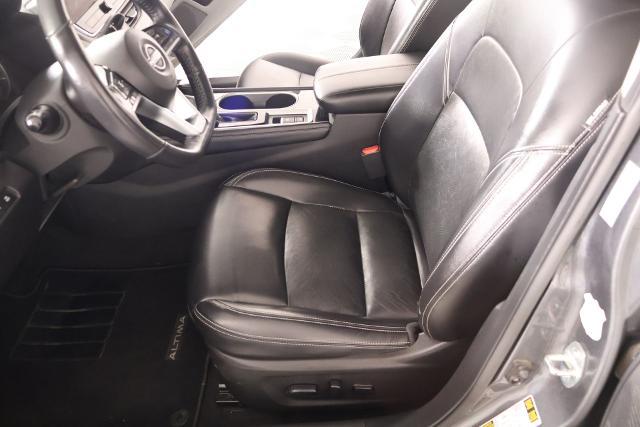 2023 Nissan Altima SL FWD