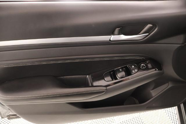 2023 Nissan Altima SL FWD