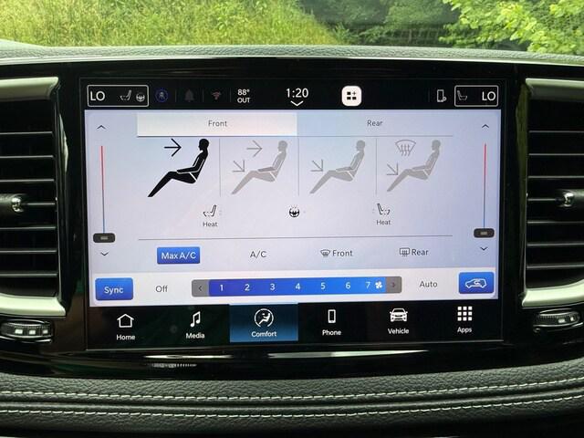 2027 Chrysler Pacifica Select