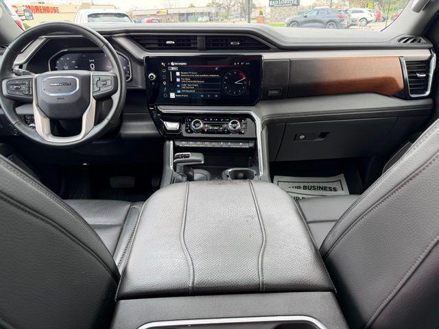 2024 GMC Sierra 1500 4WD Crew Cab Standard Box Denali