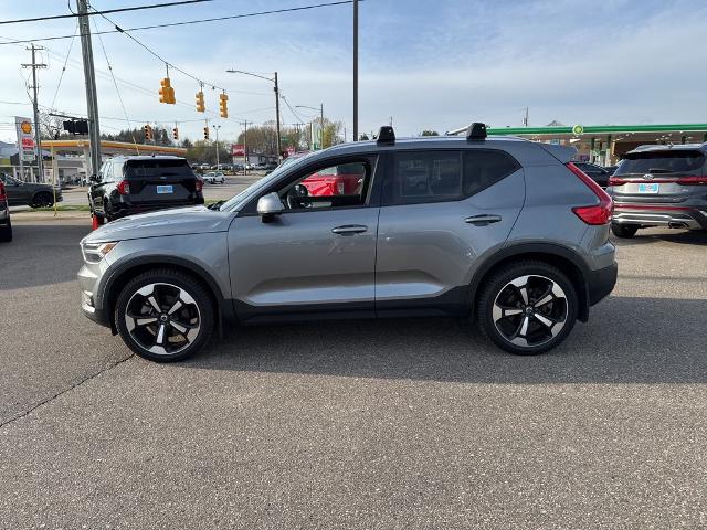2019 Volvo XC40 T5 Momentum