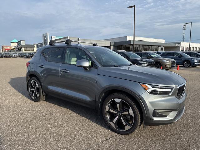2019 Volvo XC40 T5 Momentum
