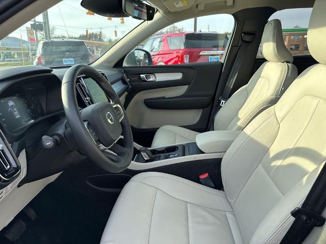 2019 Volvo XC40 T5 Momentum